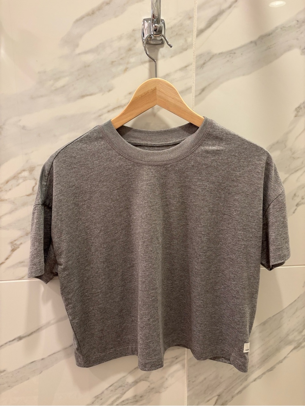 Vuori Women’s Energy Tee, Heather Grey, Size XS